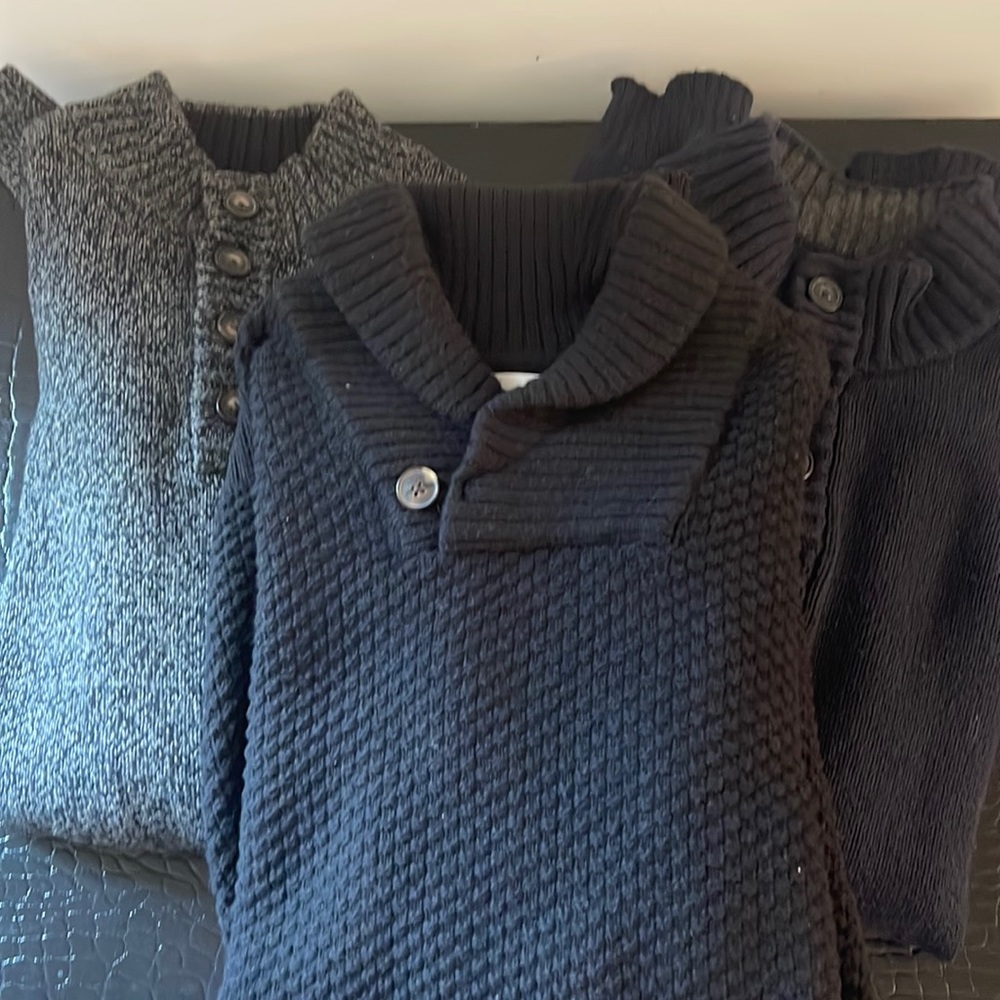 MEN’S 3 OLD NAVY SWEATER BUNDLE
